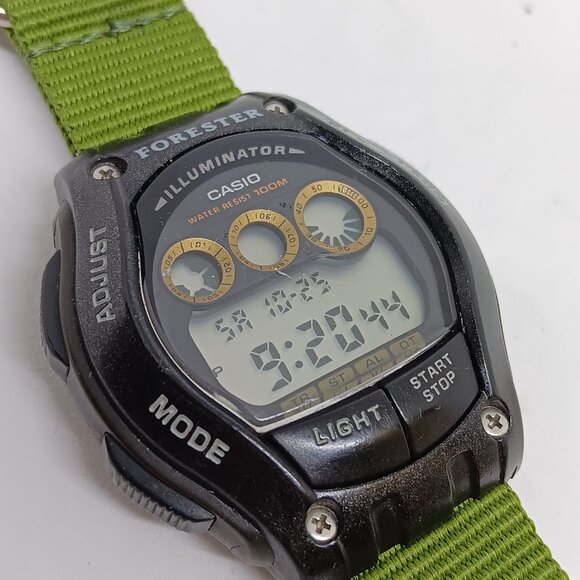 Casio Forester FT-110H Men’s 40x46mm Digital Day/Date/Alarm/Backlight watch - Picture 9 of 11